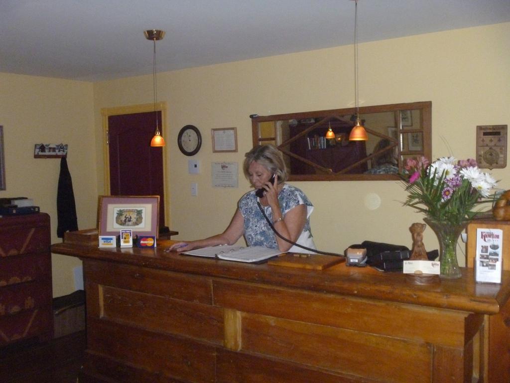 Auberge Knowlton Lac-Brome Bagian luar foto